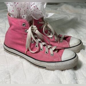 💕Converse Pink Canvas Sneakers